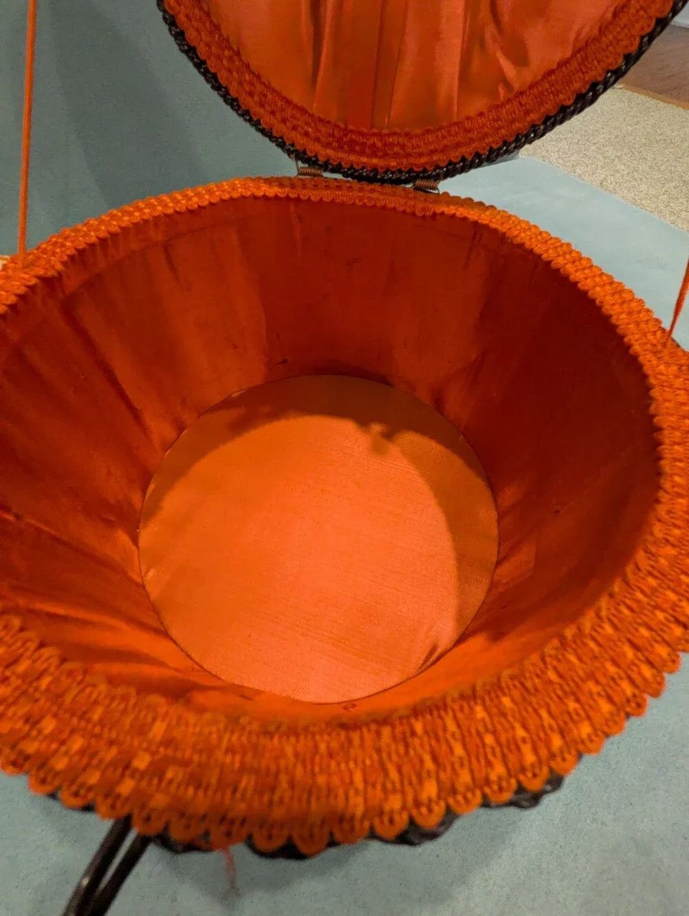 Wicker Sewing Basket Circle GrannieChic